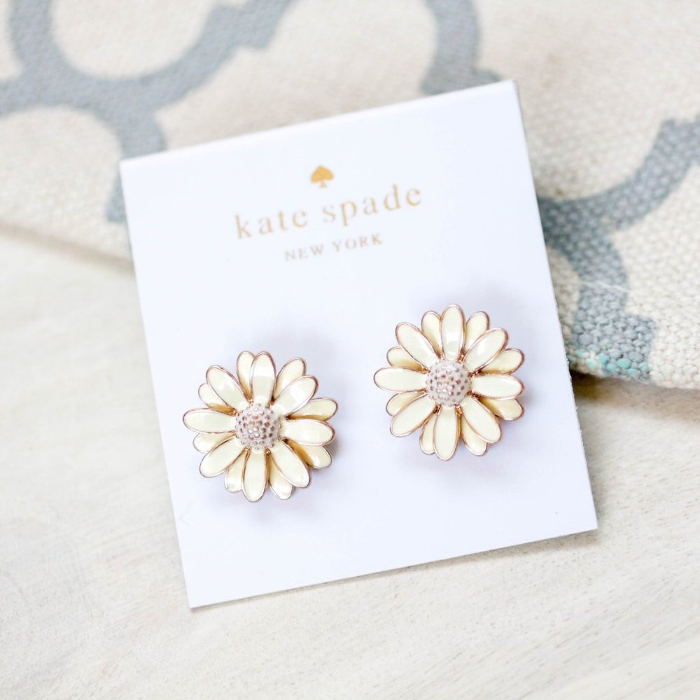 kate spade beige daisy floral earrings statement boho minimalism